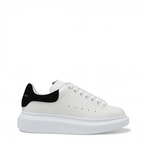 WHITE AND BLACK LEATHER OVERSIZED SNEAKERS