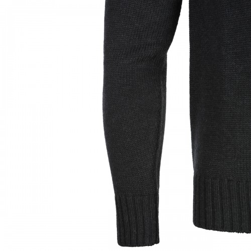 BLACK WOOL KNITWEAR