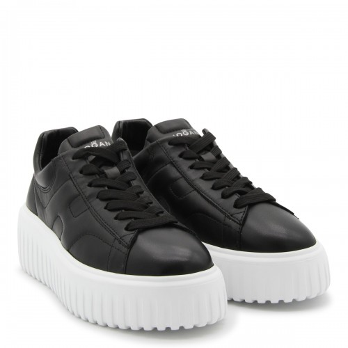 BLACK AND WHITE LEATHER SNEAKERS