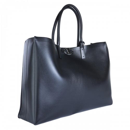 BLACK LEATHER TOTES