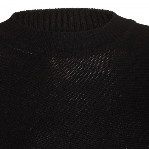 BLACK JUMPER