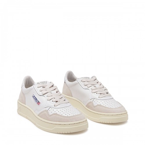 WHITE LEATHER MEDALIST SNEAKERS