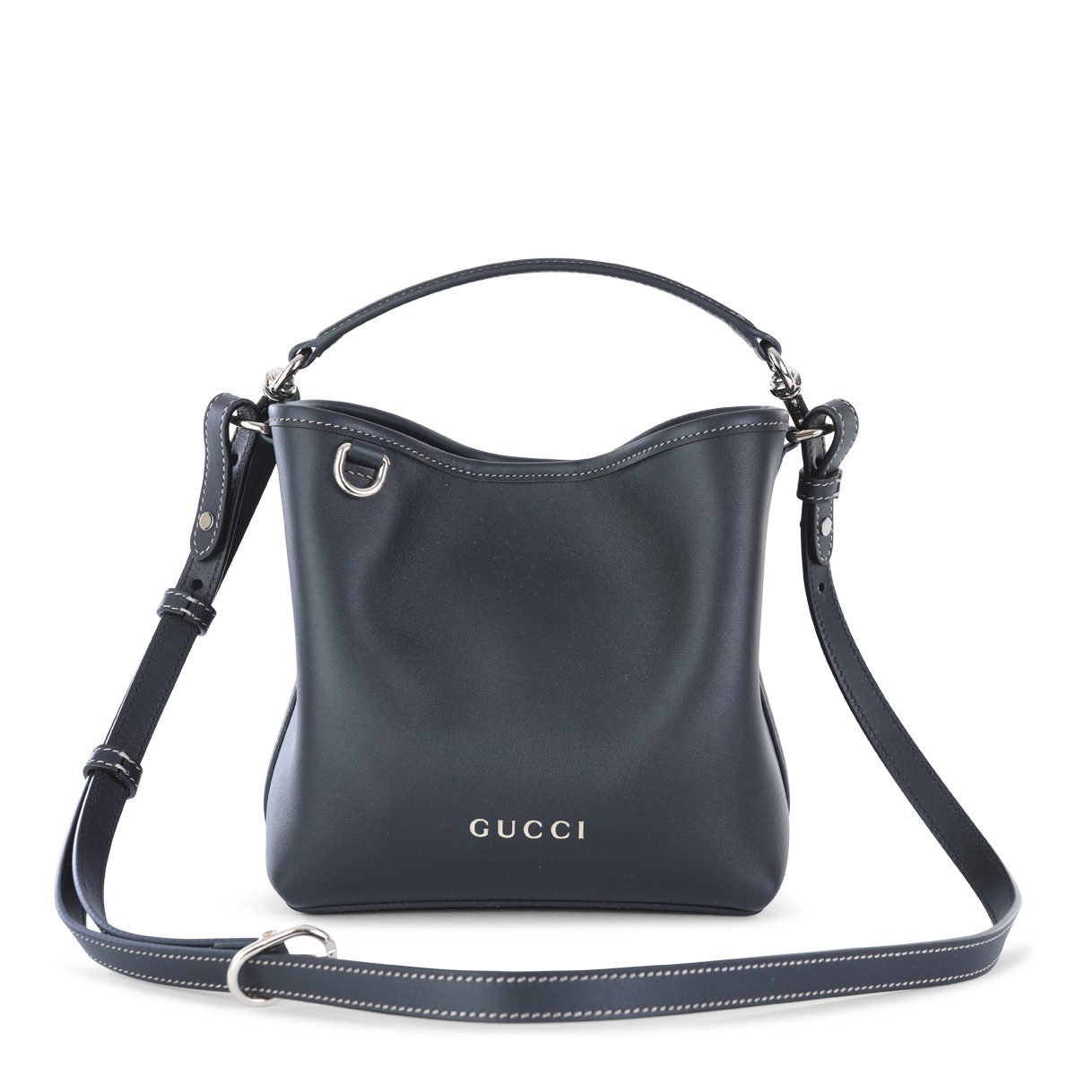 BLACK LEATHER GG EMBLEM SHOULDER BAG