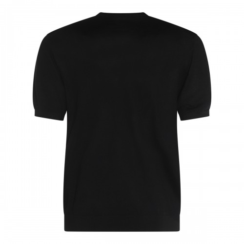 BLACK T-SHIRT