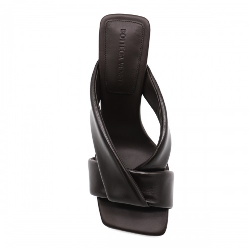 BLACK LEATHER SANDALS