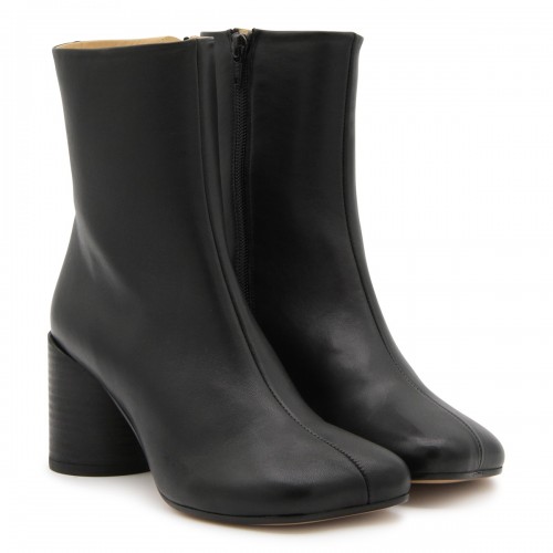 BLACK LEATHER TABI BOOTS
