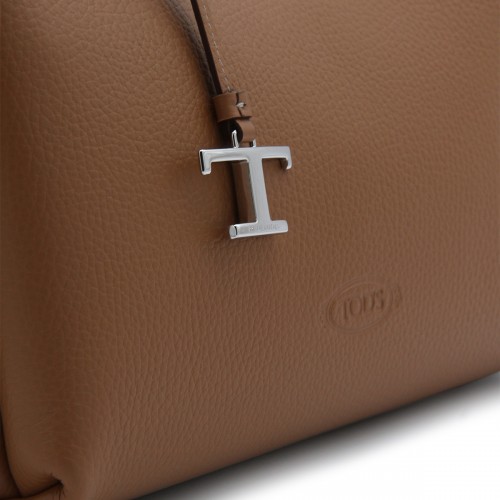 BROWN LEATHER TOP HANDLE BAG