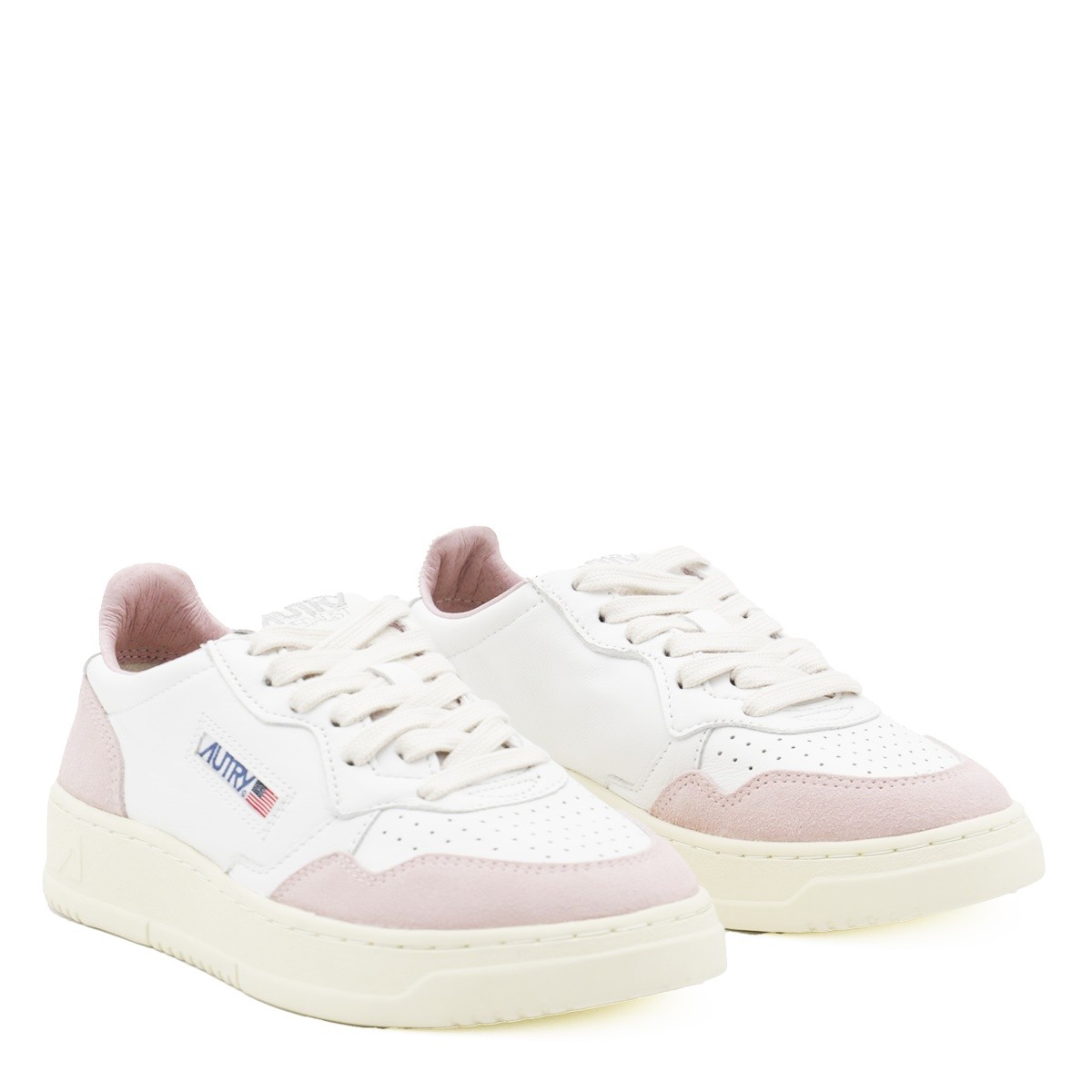 WHITE AND BEIGE LEATHER MEDALIST LOW...