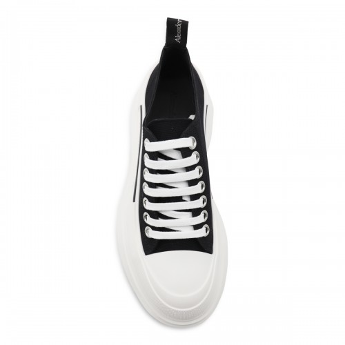WHITE AND BLACK TREAD LOW SNEAKERS