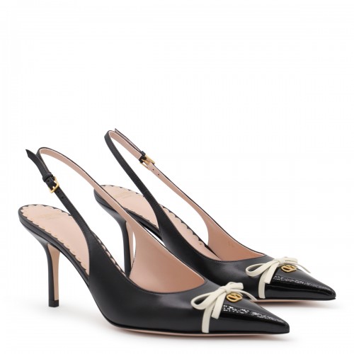 BLACK LEATHER PUMPS
