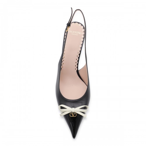 BLACK LEATHER PUMPS