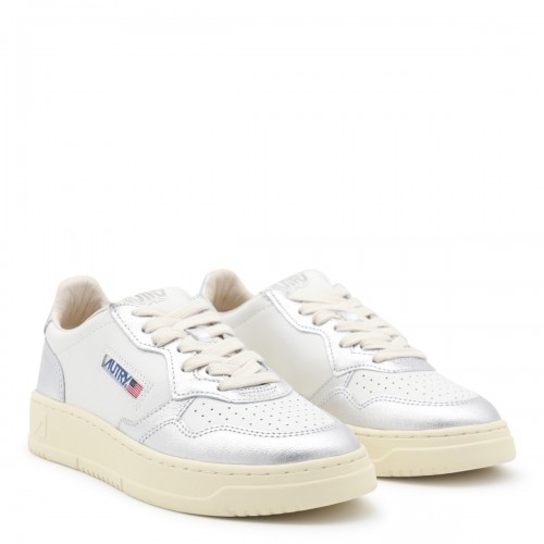 WHITE AND SILVER LEATHER MEDALIST LOW SNEAKERS