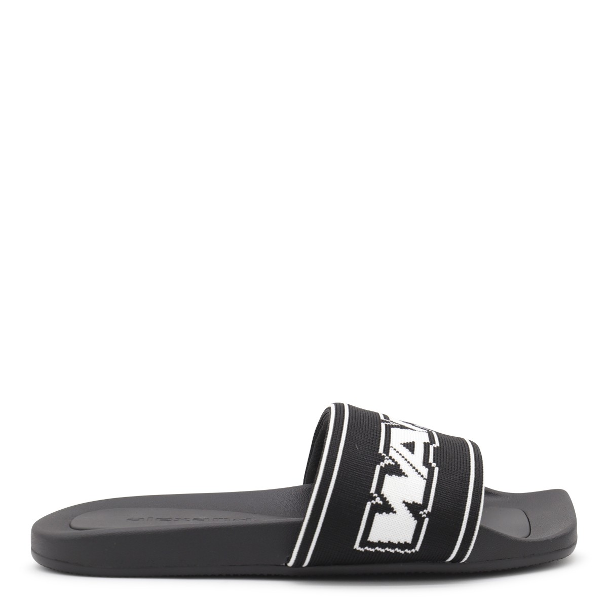 BLACK FLATS