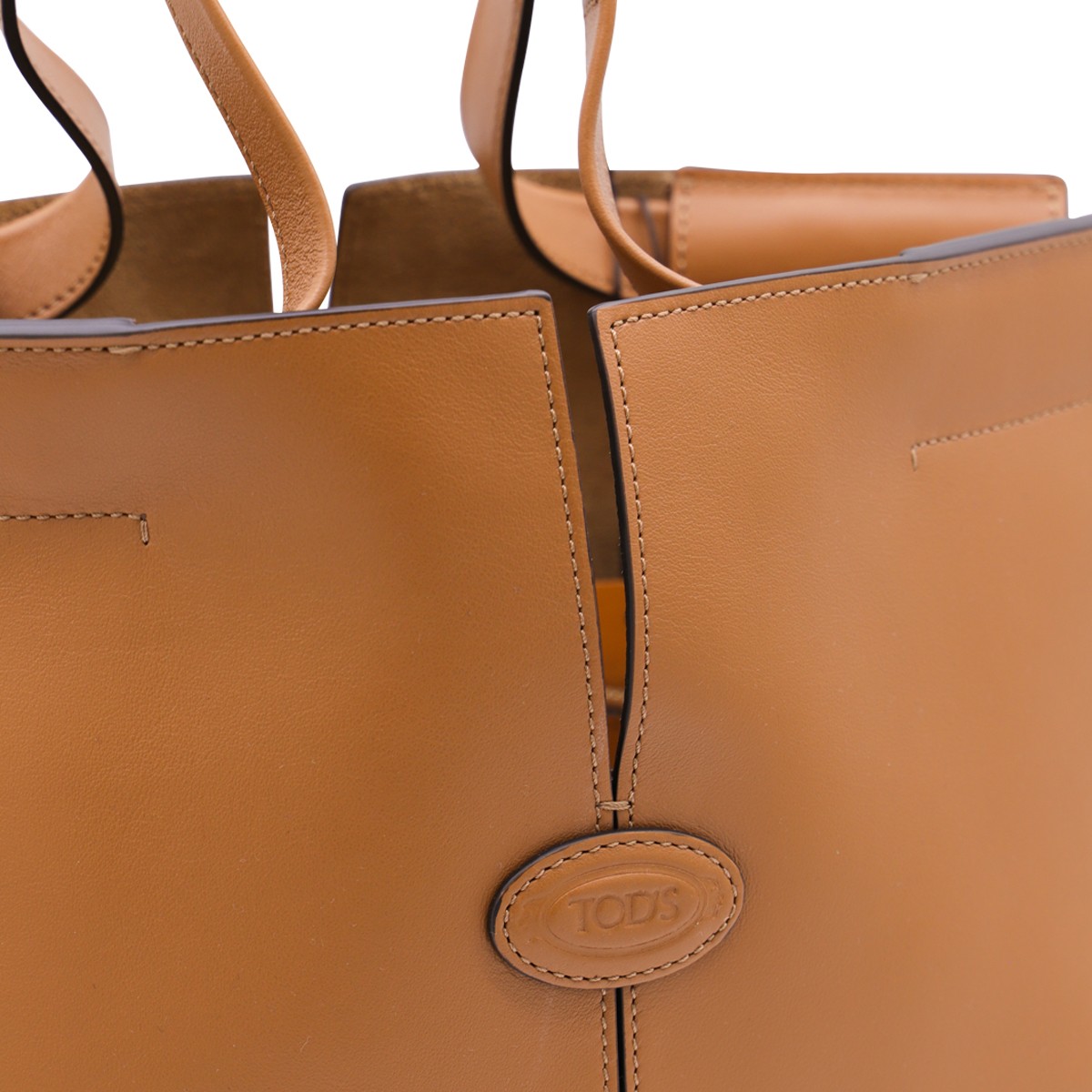 BROWN LEATHER TOTES