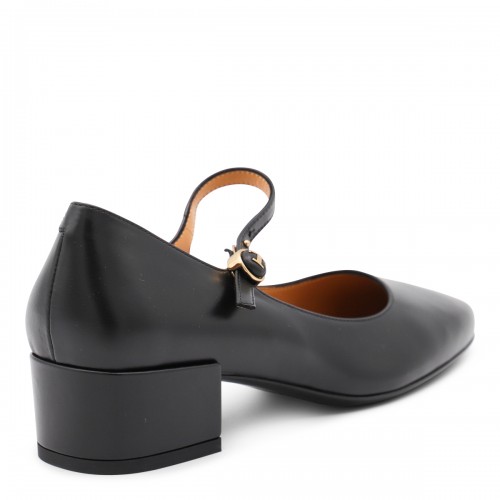 BLACK LEATHER PUMPS