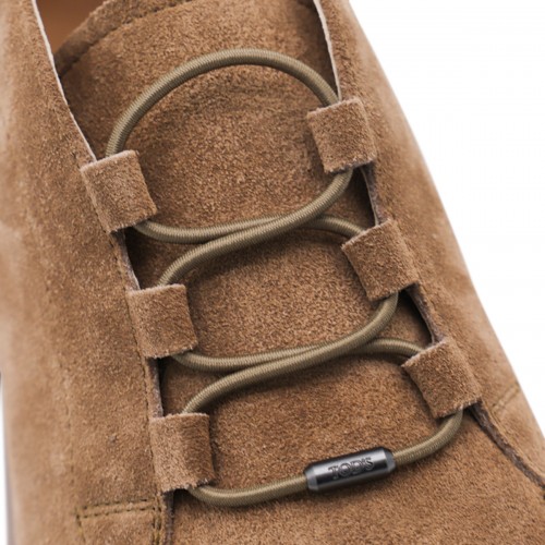 BROWN LEATHER BOOTS
