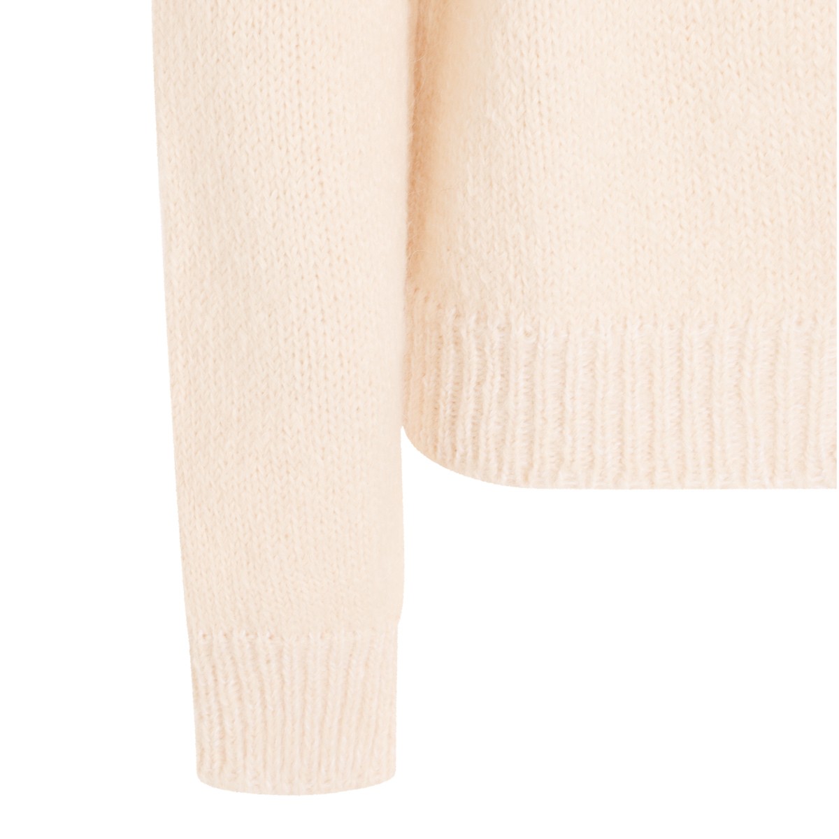 WHITE WOOL KNITWEAR