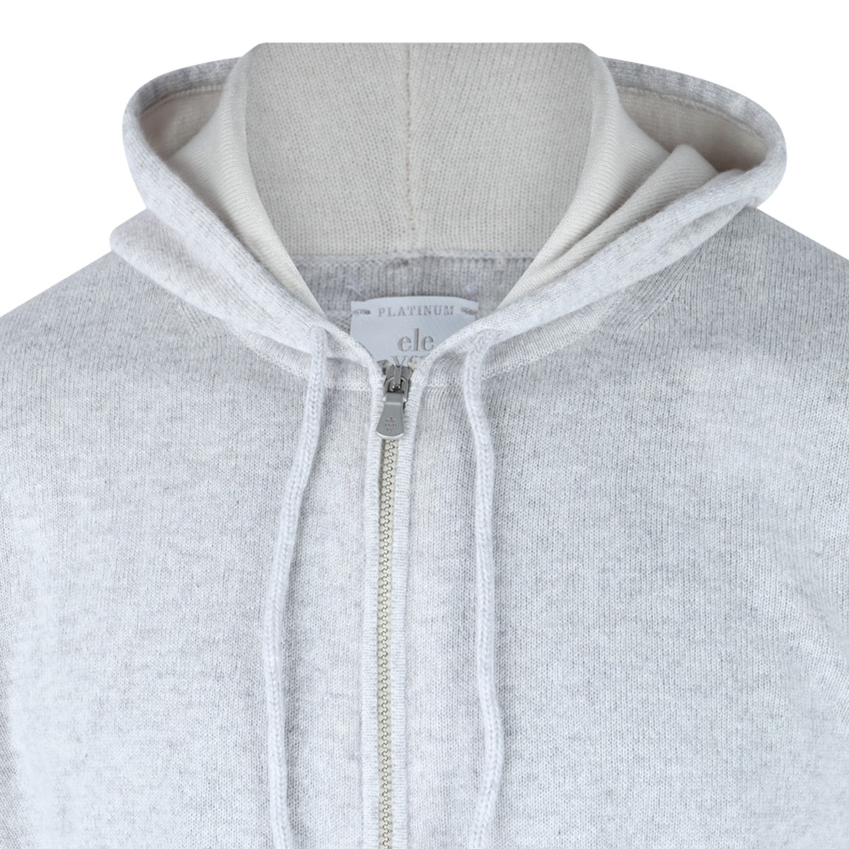 WHITE CASHMERE KNITWEAR