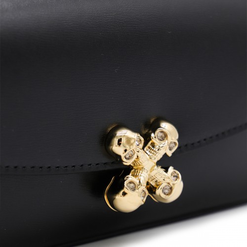 BLACK LEATHER SKULL FLOWER SMALL SHOULDER BAG