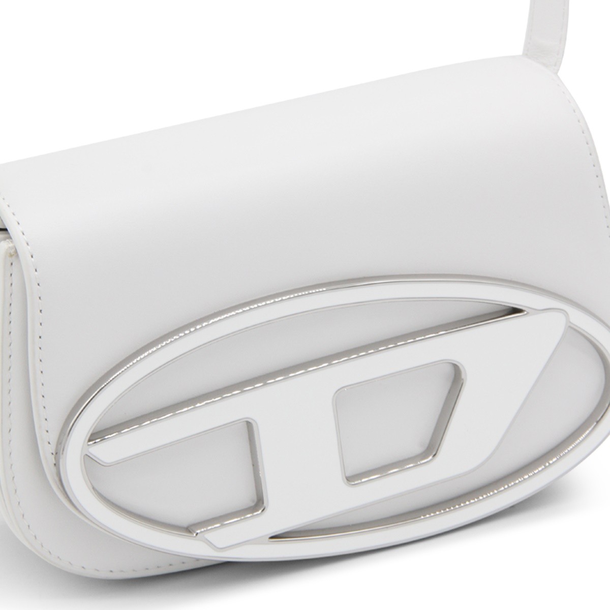 WHITE LEATHER 1DR SHOULDER BAH