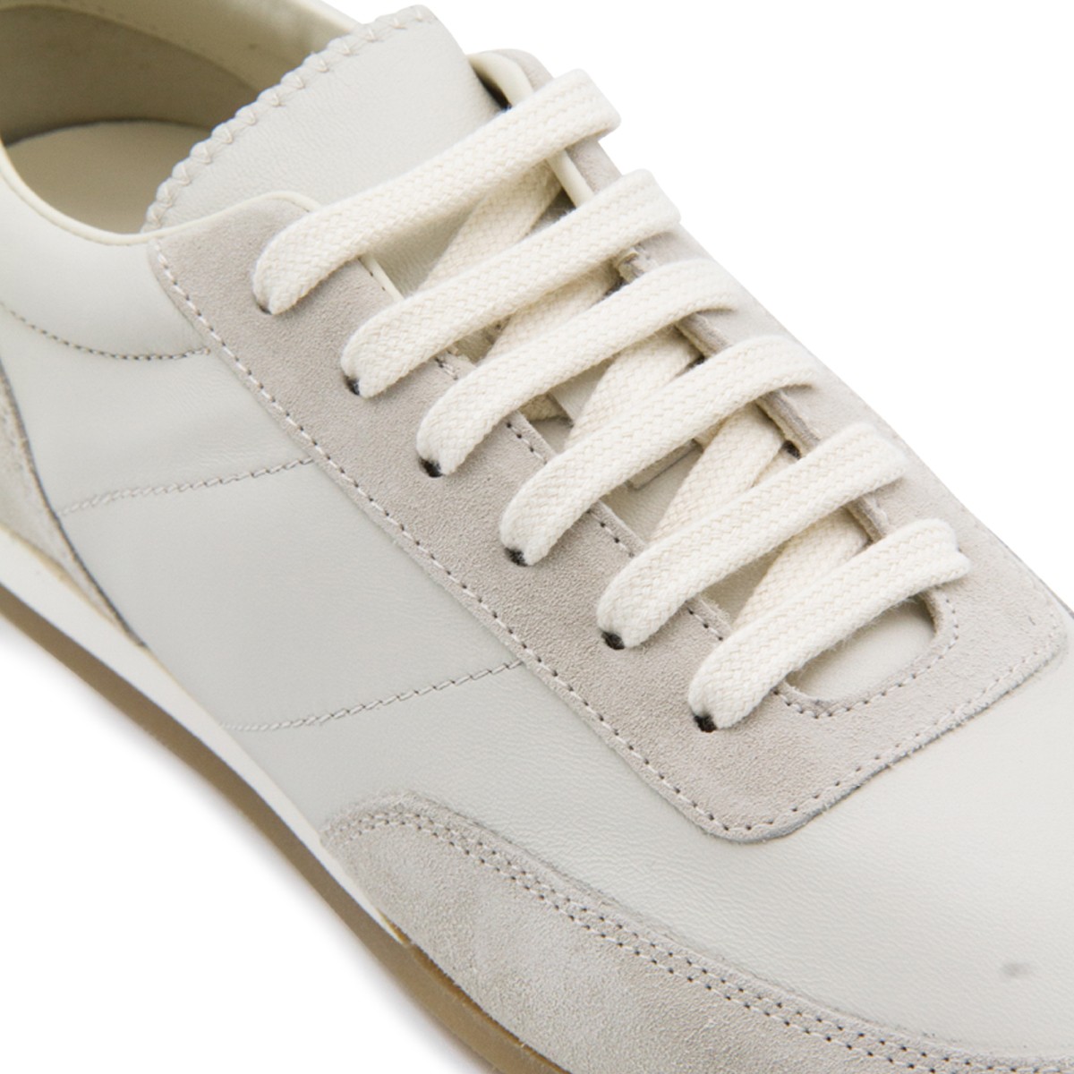 WHITE LEATHER MINIMAL RUNNER SNEAKERS