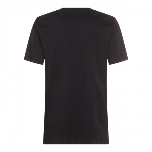 BLACK T-SHIRT 2
