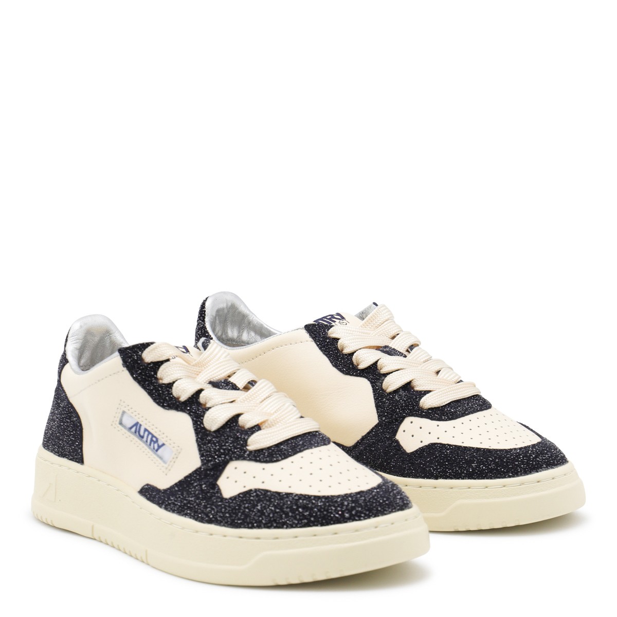 BEIGE AND BLUE LEATHER MEDALIST LOW... BEIGE AND BLUE LEATHER MEDALIST LOW...