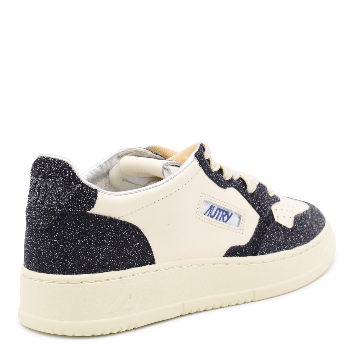 BEIGE AND BLUE LEATHER MEDALIST LOW... BEIGE AND BLUE LEATHER MEDALIST LOW...