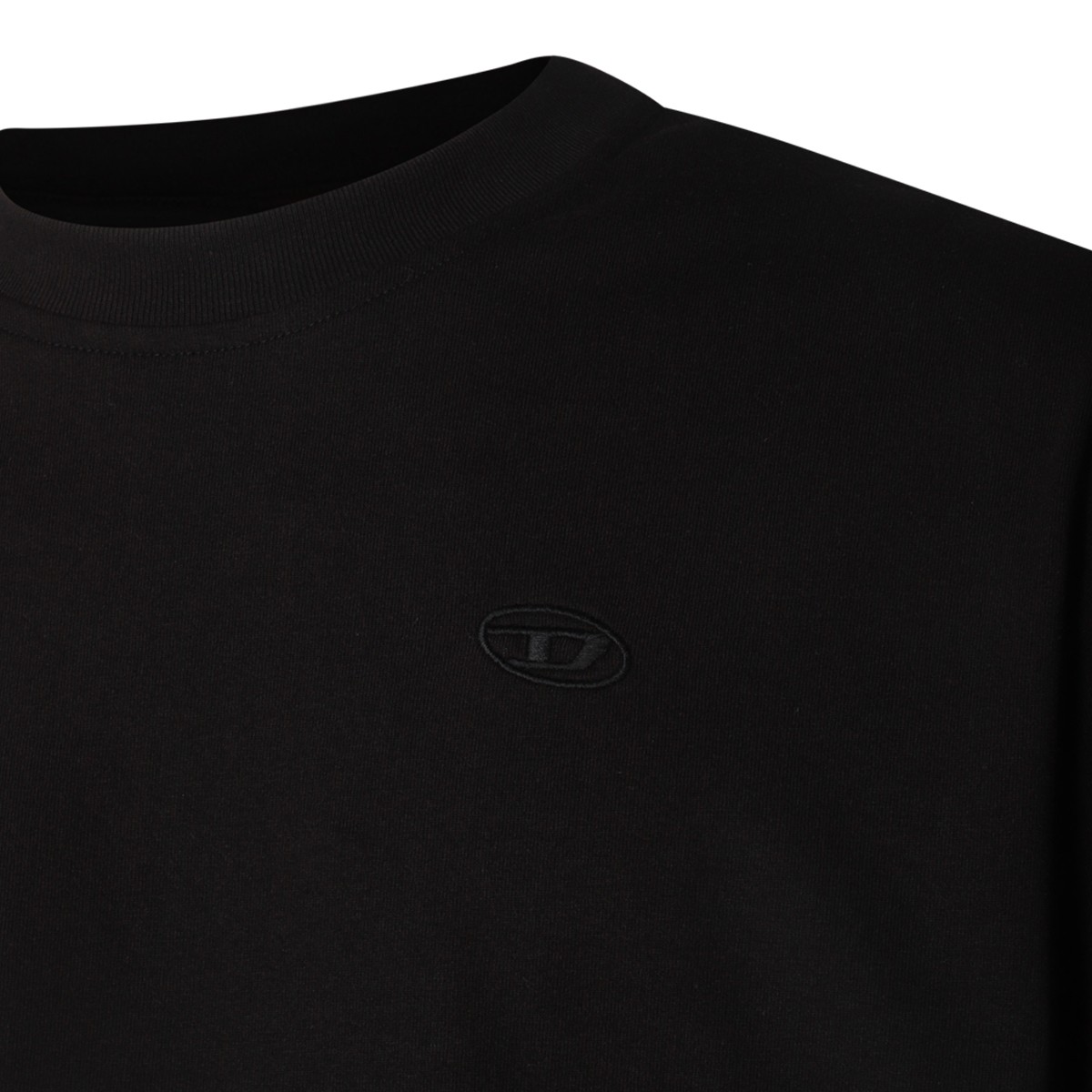BLACK COTTON T.SHIRT