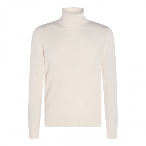 WHITE CASHMERE KNITWEAR