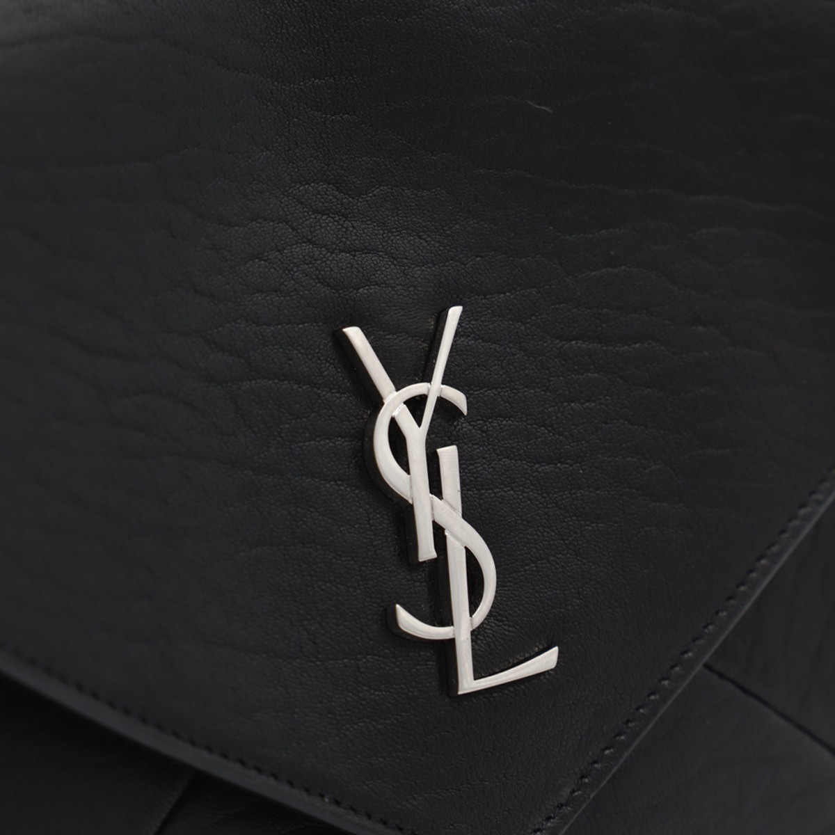 BLACK LEATHER CROSSBODY BAG BLACK LEATHER CROSSBODY BAG