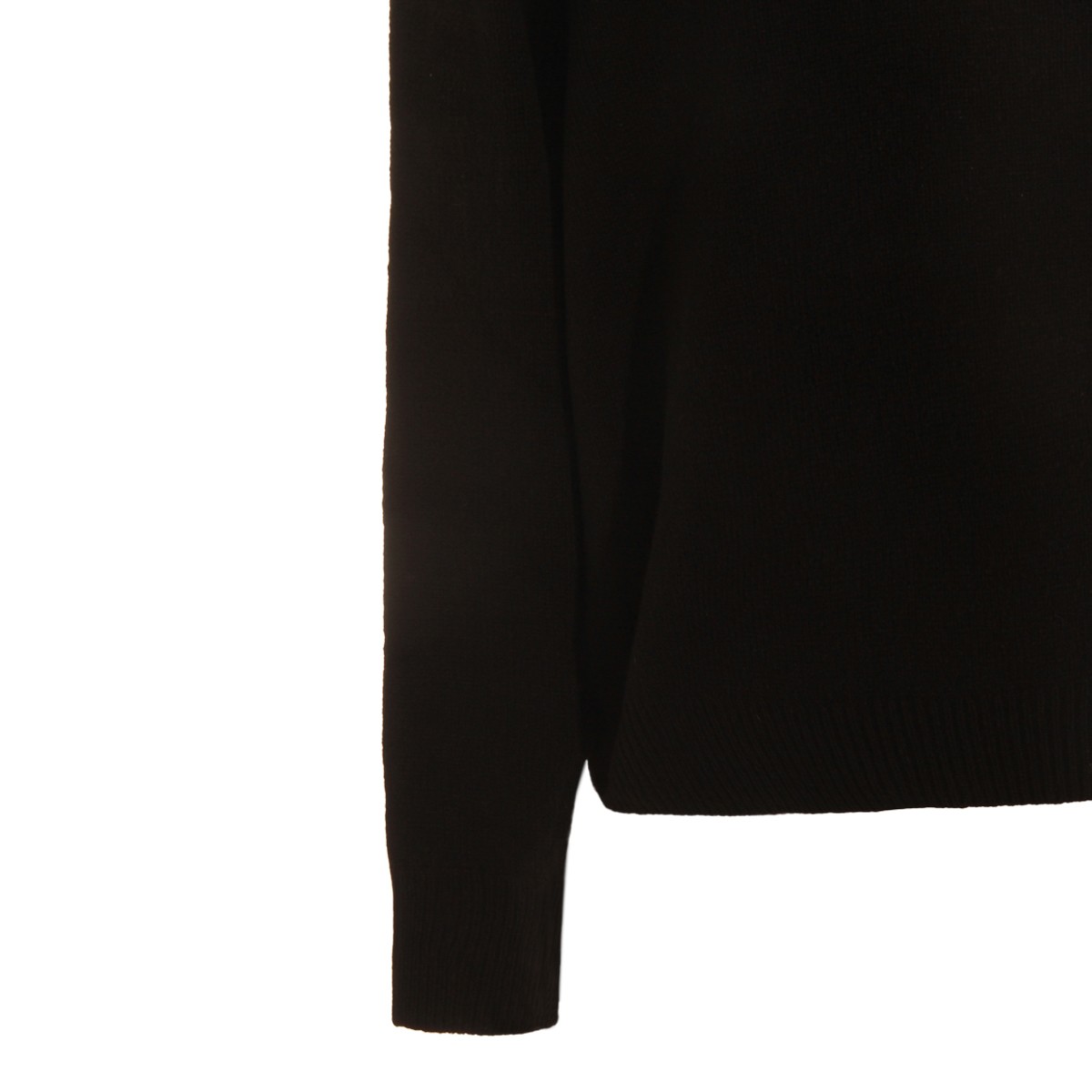 BLACK CASHMERE KNITWEAR