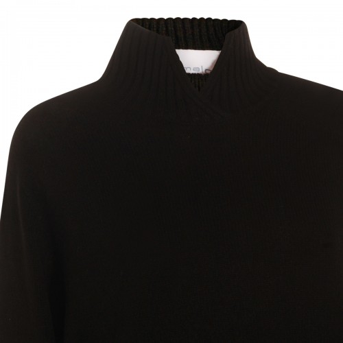 BLACK CASHMERE KNITWEAR