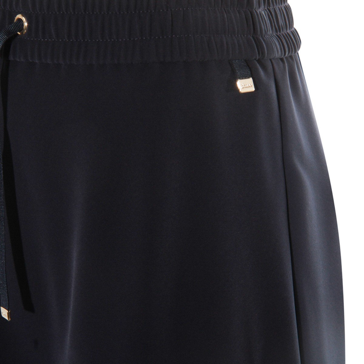 NAVY SKIRT