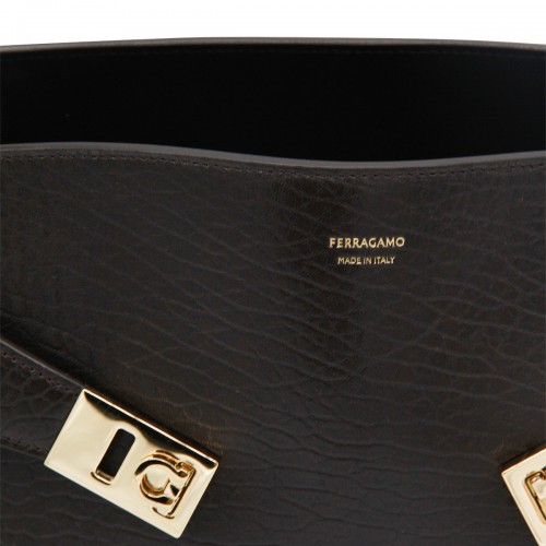 BLACK LEATHER HUG S SHOULDER BAG