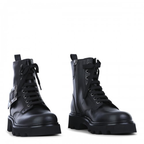 BLACK LEATHER BOOTS