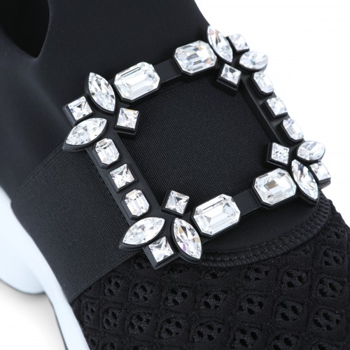 BLACK SNEAKERS