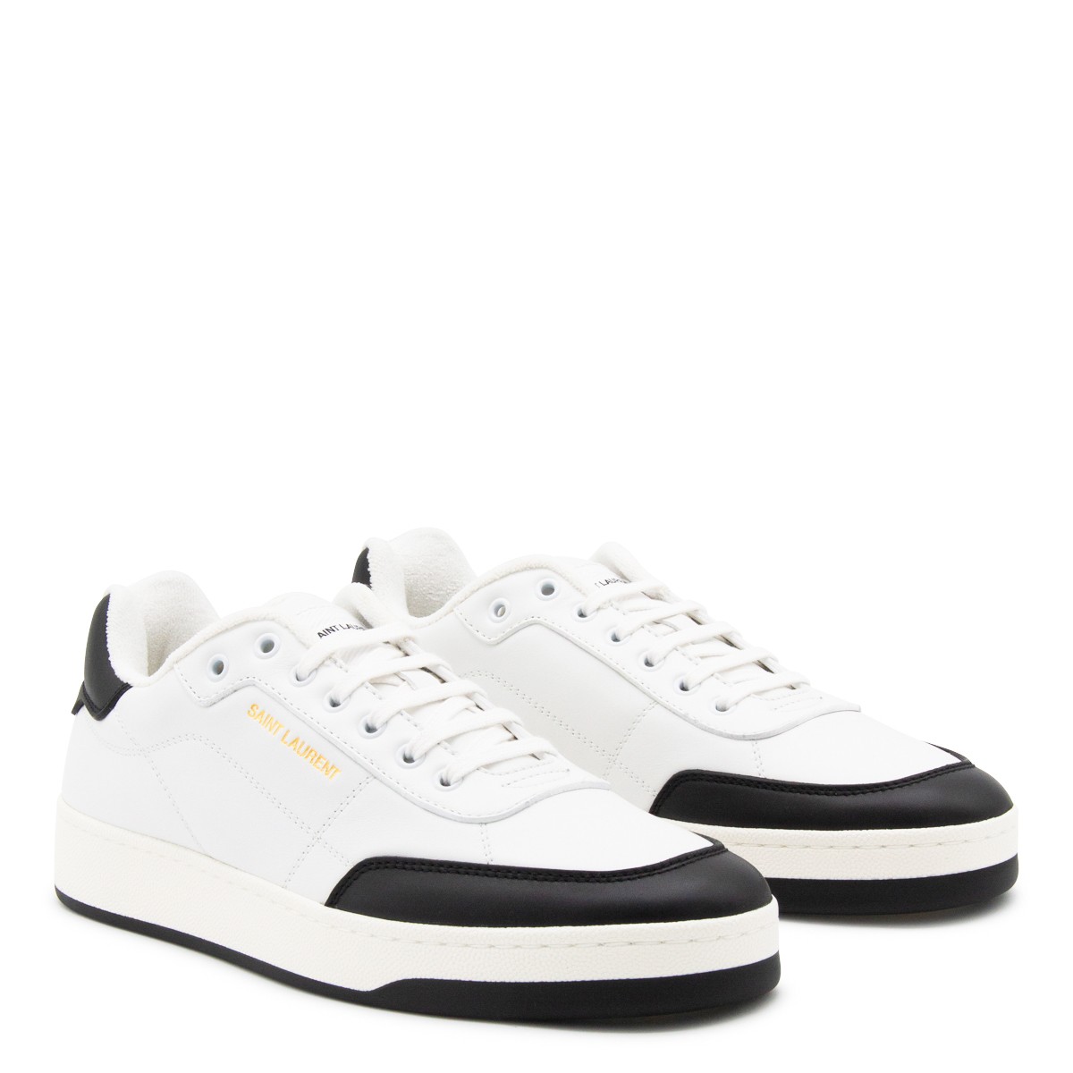 WHITE AND BLACK LEATHER SNEAKERS