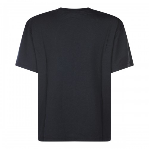 BLACK T-SHIRT 2