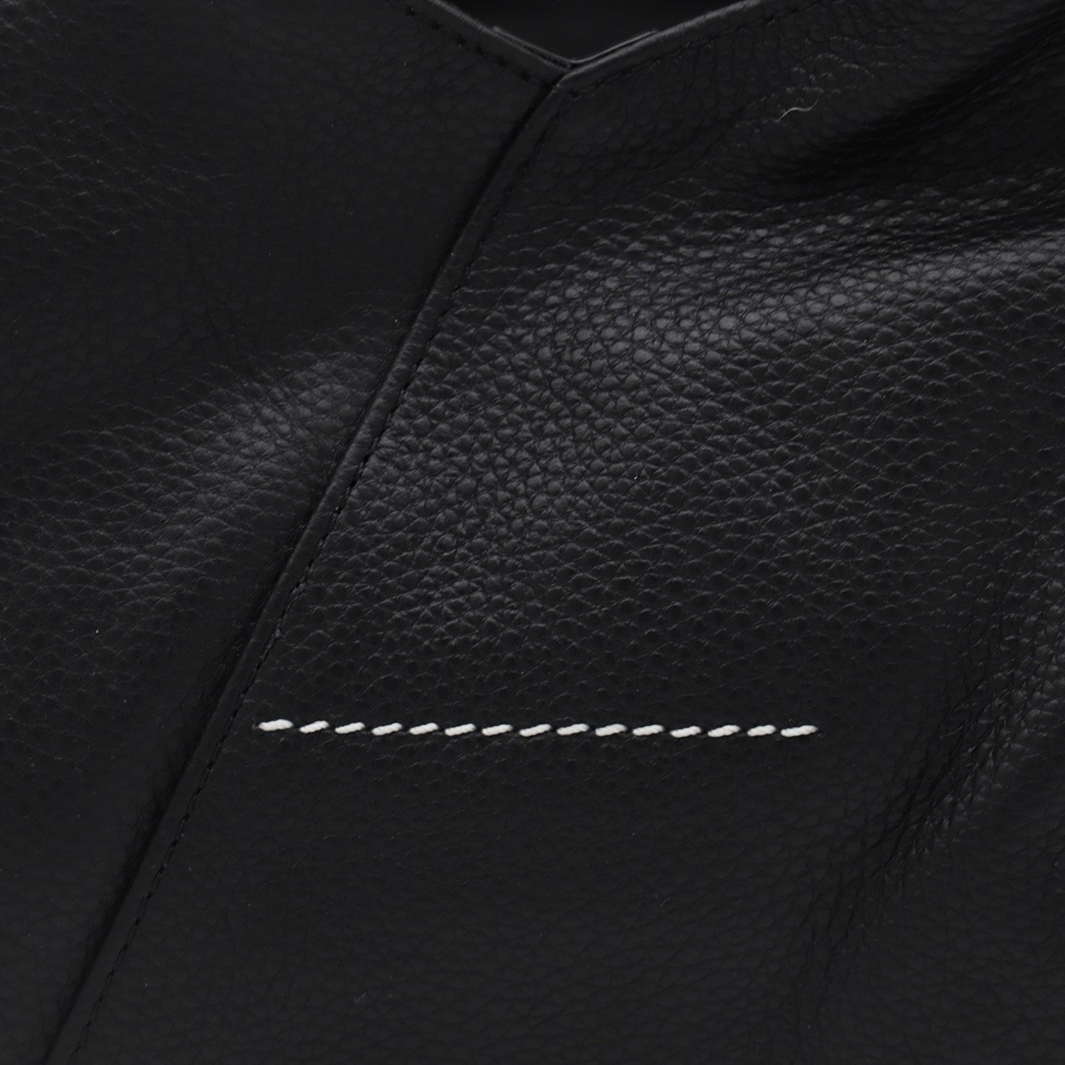 BLACK LEATHER TOP HANDLE BAG