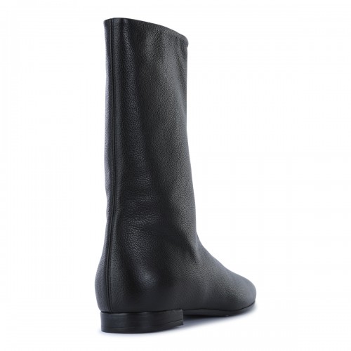 BLACK LEATHER BOOTS