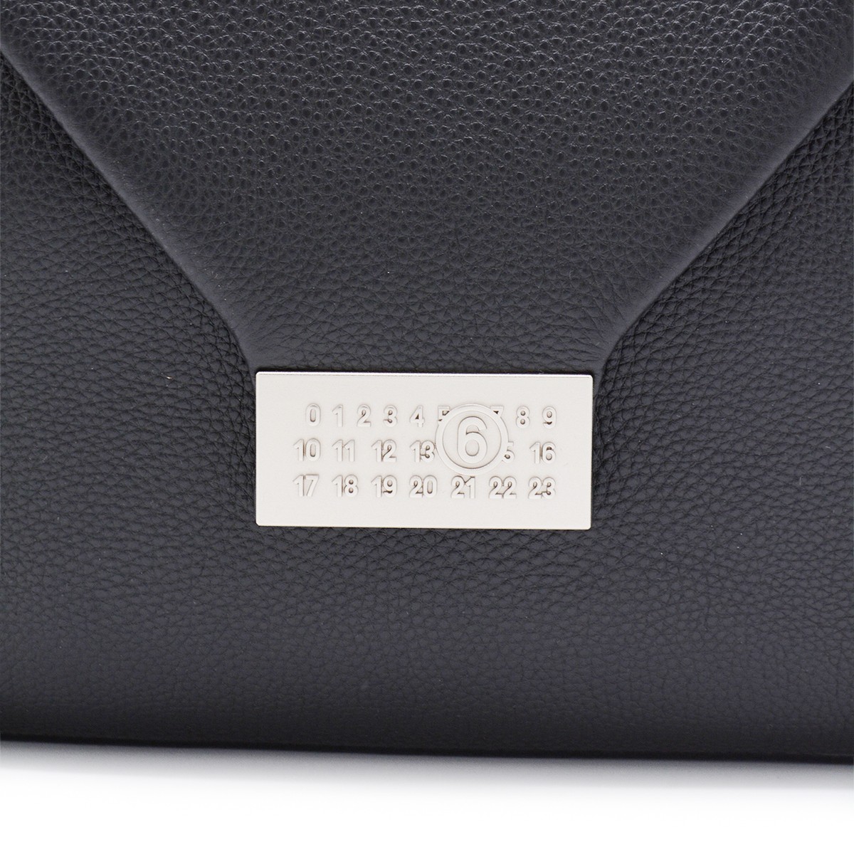 BLACK LEATHER SHOULDER BAG