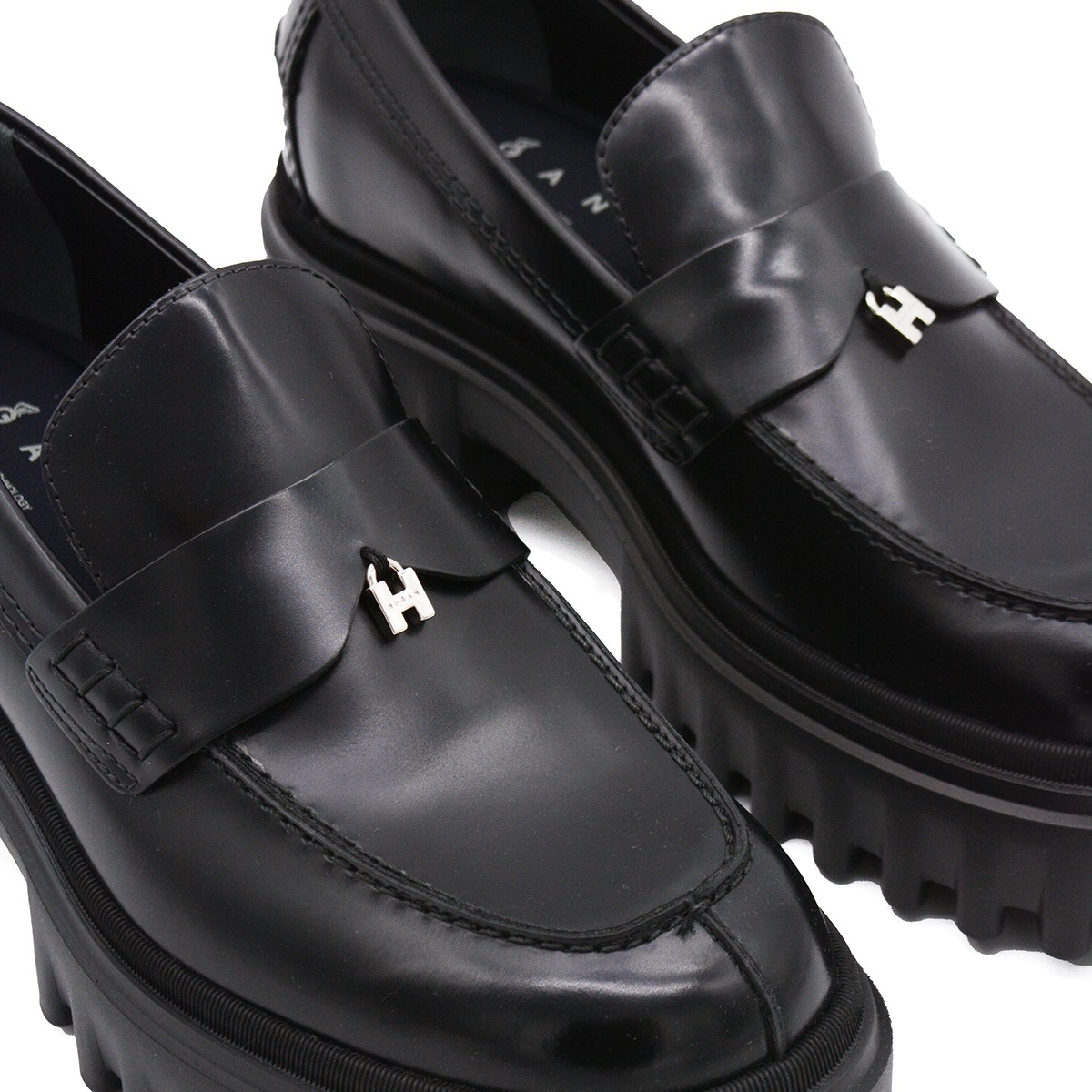BLACK LEATHER LOAFERS BLACK LEATHER LOAFERS