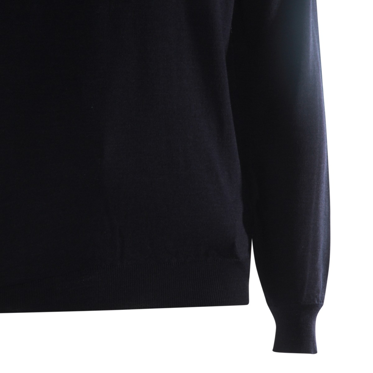 BLACK WOOL KNITWEAR BLACK WOOL KNITWEAR