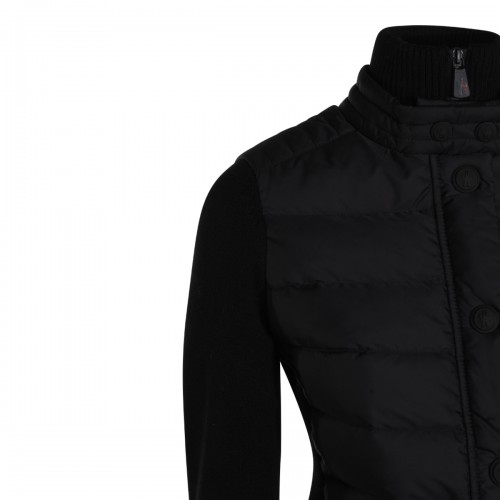 BLACK KNITWEAR