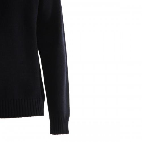 BLACK WOOL KNITWEAR
