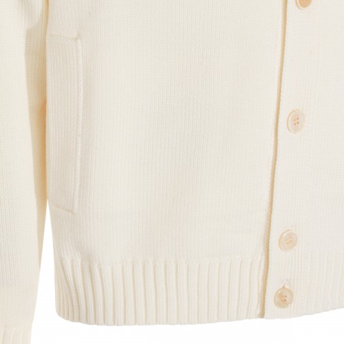 WHITE WOOL KNITWEAR