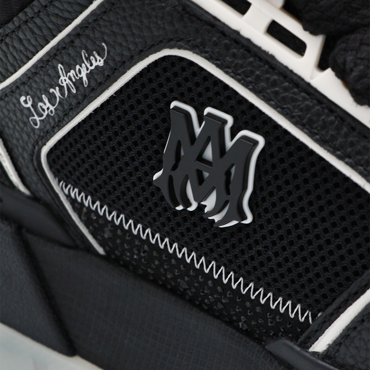 BLACK LEATHER SNEAKERS