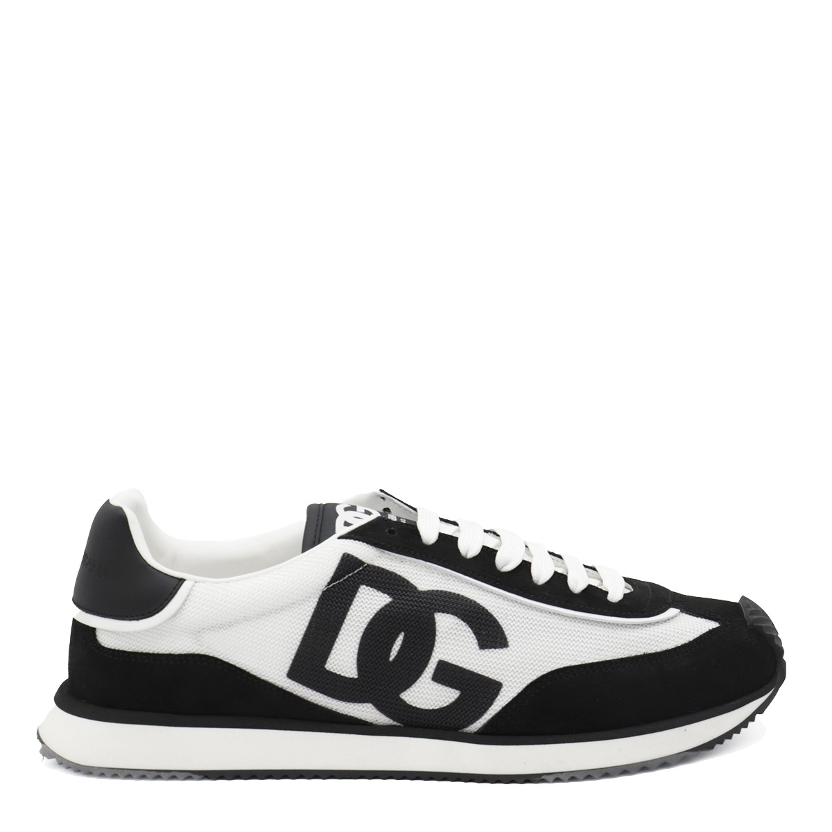 BLACK AND WHITE LEATHER SNEAKERS