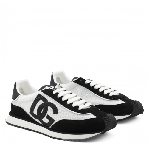 BLACK AND WHITE LEATHER SNEAKERS